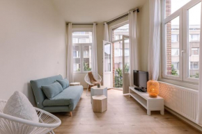 Bright and lovely decorated apartment near the center